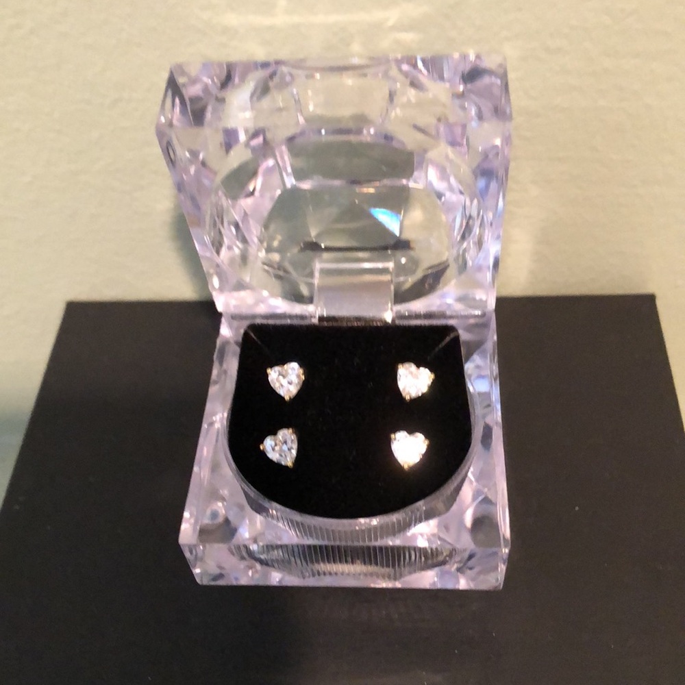 Two Pairs of Heart Stud Earrings New in Box! - Picture 3 of 10